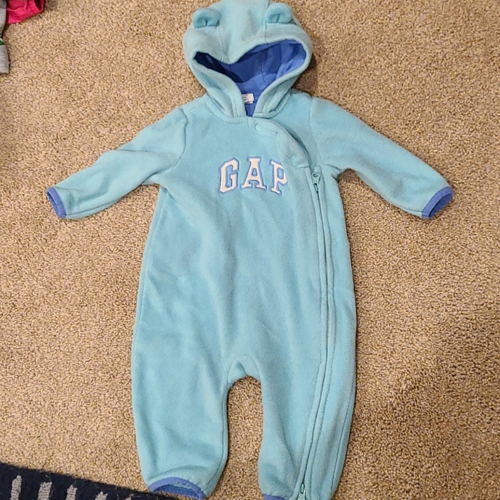 Gap cozy suit